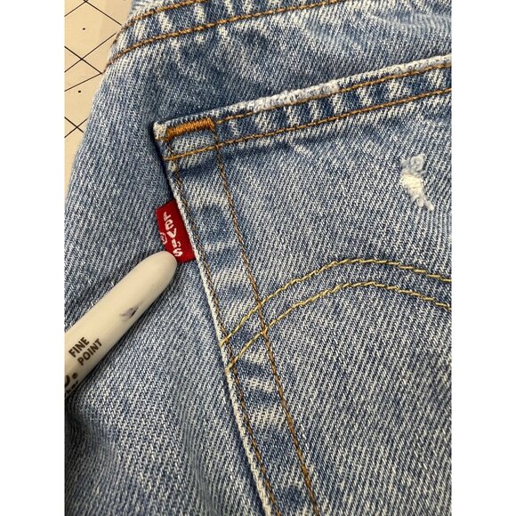 Levi’s 501 W29 L26 Distressed Light Wash Denim Jeans Women’s 29x26 Button Fly - Picture 8 of 16